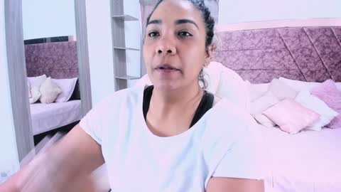 NAILHA SAJANI  online show from February 5, 11:55 am