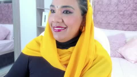 NAILHA SAJANI  online show from February 20, 3:08 pm