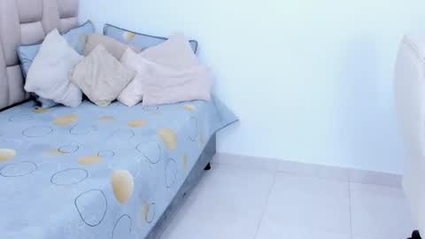 NAILHA SAJANI  online show from October 1, 7:09 pm