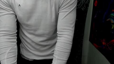 Snapshot of _layne chatting on December 19, 7:07 pm Layne online show from December 19, 7:07 pm