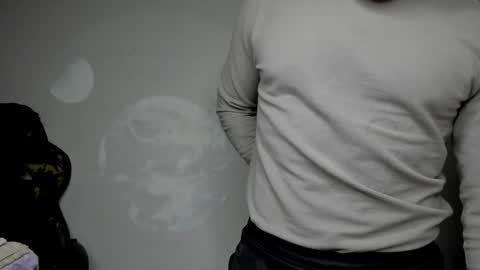 Snapshot of _layne chatting on January 5, 3:53 am Layne online show from January 5, 3:53 am