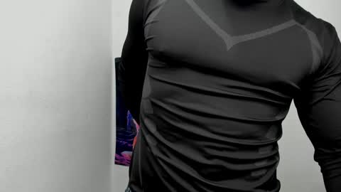 Snapshot of _layne chatting on January 12, 9:19 am Layne online show from January 12, 9:19 am