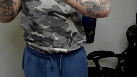 Snapshot of _layne chatting on January 16, 9:08 pm Layne online show from January 16, 9:08 pm