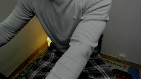 Snapshot of _layne chatting on November 9, 10:13 am Layne online show from November 9, 10:13 am