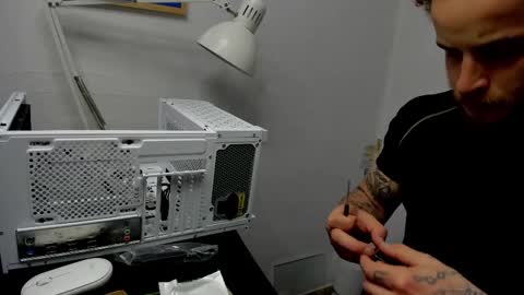 Snapshot of _layne chatting on November 19, 4:29 pm Layne online show from November 19, 4:29 pm