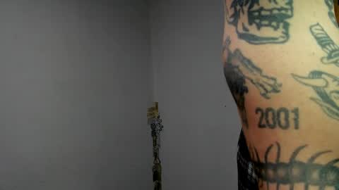 Snapshot of _layne chatting on November 25, 8:03 am Layne online show from November 25, 8:03 am