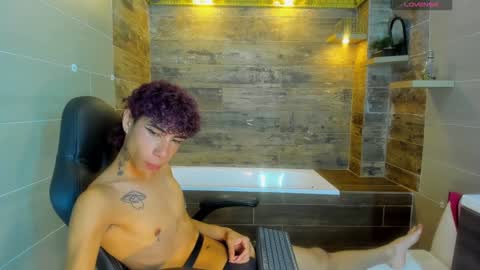  L E M M O N  online show from January 11, 2:36 pm