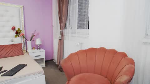 Lena Paul online show from February 28, 4:21 am