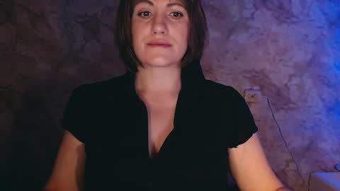 Snapshot of _letty_ chatting on December 19, 8:44 pm Letty online show from December 19, 8:44 pm