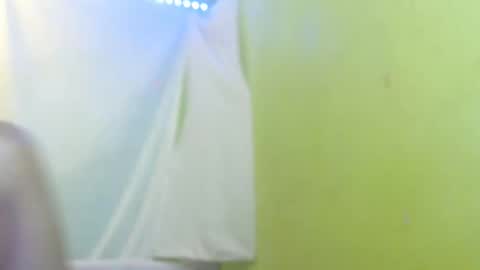 Snapshot of _lilies_gigi_ chatting on September 26, 11:20 pm _lilies_gigi_ online show from September 26, 11:20 pm