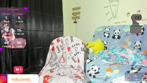 Snapshot of _litle_mily_ chatting on February 5, 4:27 am Mily online show from February 5, 4:27 am