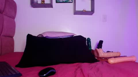 Lorrayne online show from January 22, 11:56 am