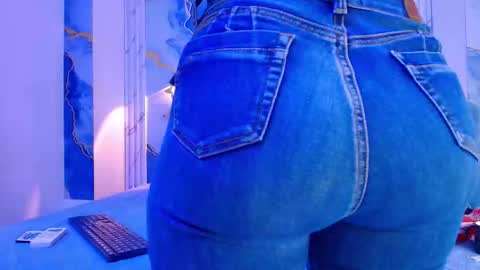 Lorrayne online show from October 31, 12:06 pm