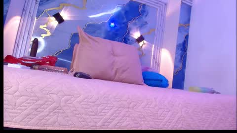 Lorrayne online show from November 8, 12:05 pm