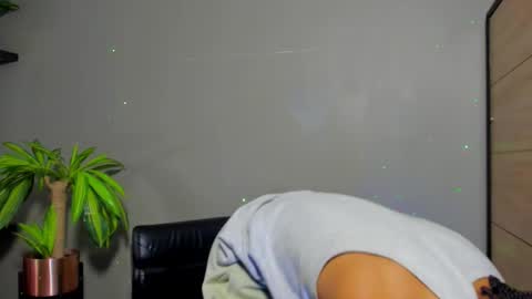 _luca_flame online show from November 25, 7:03 pm