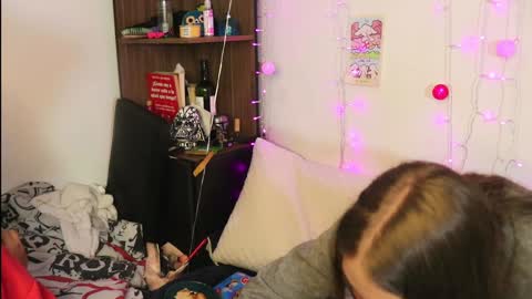 Snapshot of _lucy_white_ chatting on January 4, 2:25 am Lucy online show from January 4, 2:25 am