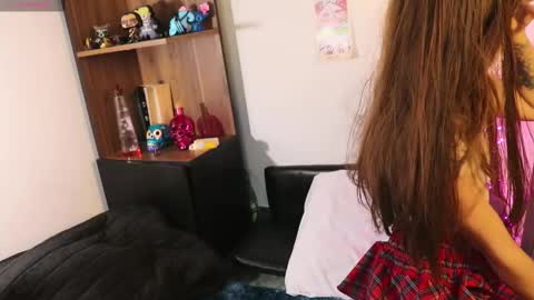 Snapshot of _lucy_white_ chatting on February 17, 8:15 pm Lucy online show from February 17, 8:15 pm