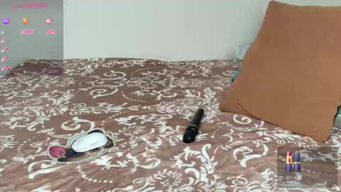 Lullaby online show from October 5, 6:17 pm