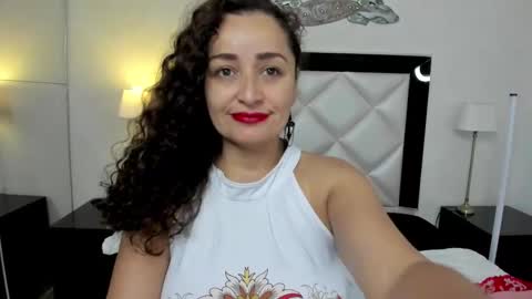  luna  sweet  online show from February 28, 3:59 am