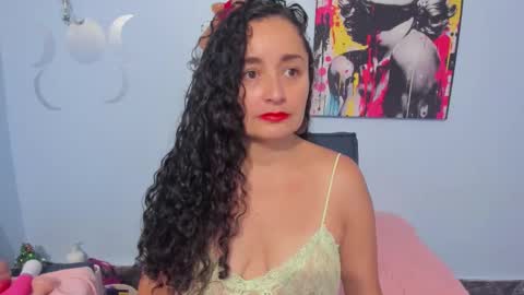  luna  sweet  online show from September 27, 2:38 am