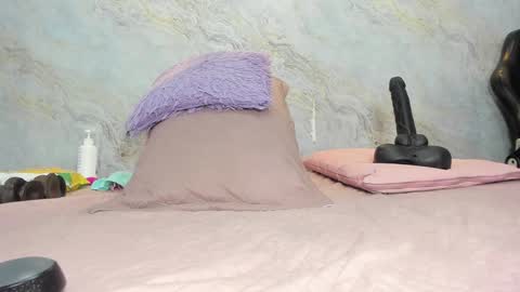 Snapshot of _maddy_miller chatting on January 21, 11:56 am Maddy online show from January 21, 11:56 am