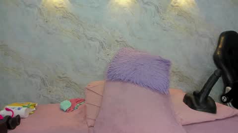 Snapshot of _maddy_miller chatting on January 22, 11:56 am Maddy online show from January 22, 11:56 am