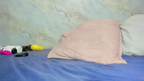 Snapshot of _maddy_miller chatting on January 23, 3:01 pm Maddy online show from January 23, 3:01 pm