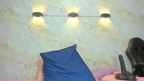 Snapshot of _maddy_miller chatting on February 11, 12:05 pm Maddy online show from February 11, 12:05 pm