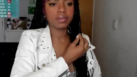 Snapshot of _marcela_22 chatting on December 22, 7:44 am MARCELA online show from December 22, 7:44 am