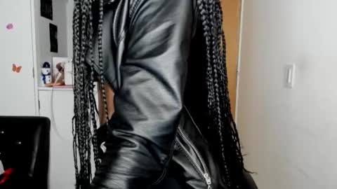 Snapshot of _marcela_22 chatting on January 8, 10:37 am MARCELA online show from January 8, 10:37 am