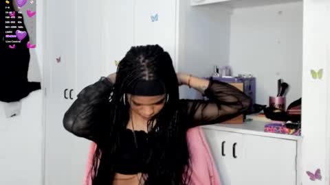 Snapshot of _marcela_22 chatting on February 8, 11:45 pm MARCELA online show from February 8, 11:45 pm