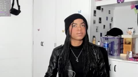 Snapshot of _marcela_22 chatting on February 17, 3:25 am MARCELA online show from February 17, 3:25 am