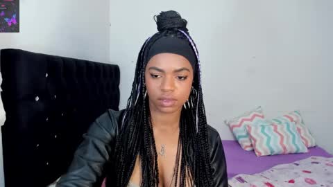 Snapshot of _marcela_22 chatting on February 28, 4:21 am MARCELA online show from February 28, 4:21 am