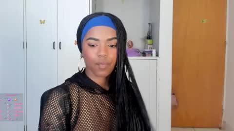 Snapshot of _marcela_22 chatting on September 18, 1:40 am MARCELA online show from September 18, 1:40 am