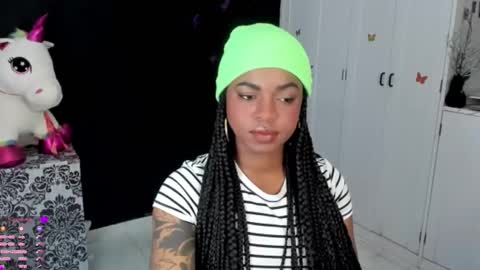 Snapshot of _marcela_22 chatting on November 6, 4:35 am MARCELA online show from November 6, 4:35 am