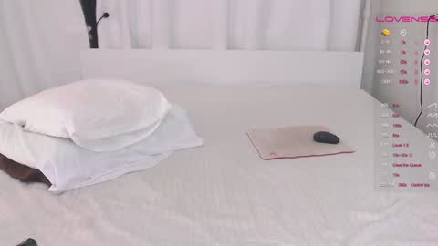 Mari online show from February 2, 2:02 pm