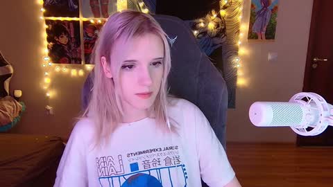 Snapshot of _mariko_ chatting on December 20, 2:38 pm Mariko online show from December 20, 2:38 pm