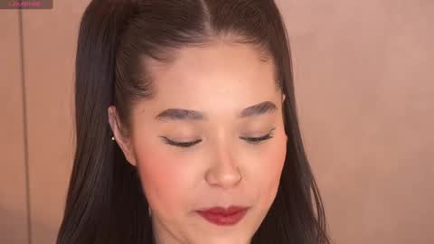     online show from December 6, 5:11 pm