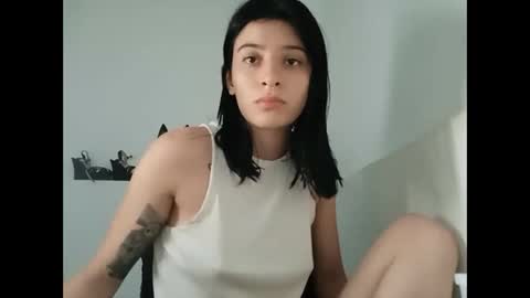 Snapshot of _mia_foster1 chatting on February 9, 3:32 am Mia-foster online show from February 9, 3:32 am