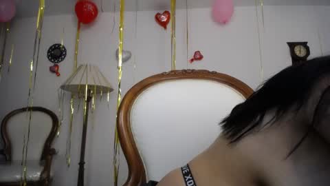 Snapshot of _miaaleon chatting on February 8, 6:12 pm Mia online show from February 8, 6:12 pm
