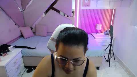 Snapshot of _miaaleon chatting on September 27, 12:21 pm Mia online show from September 27, 12:21 pm