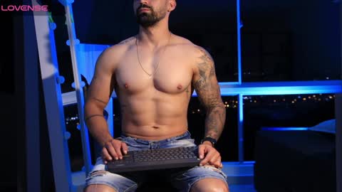 soy mike online show from January 17, 2:29 am