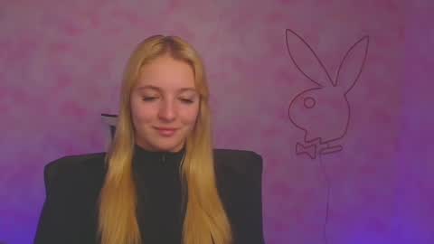 Melanie online show from December 16, 9:46 am