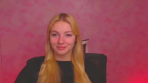 Melanie online show from December 24, 6:55 am