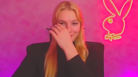 Melanie online show from January 11, 12:29 pm