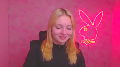 Melanie online show from October 28, 7:12 am