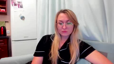 Eva online show from October 10, 8:19 pm