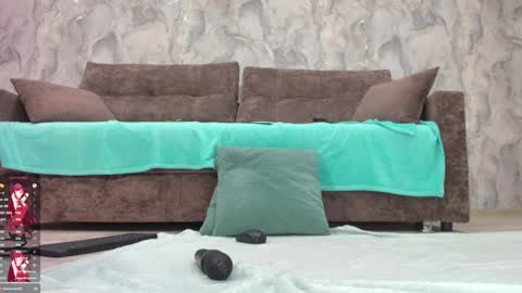 Snapshot of _miss_strawberry_ chatting on December 18, 3:00 pm Sofia birthday october 29 online show from December 18, 3:00 pm