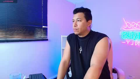 Panda  online show from November 1, 10:23 pm