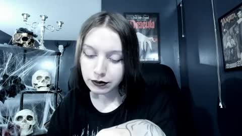 _naamah online show from December 4, 9:02 pm